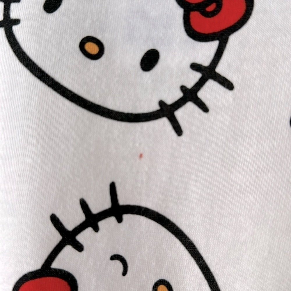 HELLO KITTY White All Over Print Crop Short Sleeve Shirt Size XL NWT - Picture 2 of 10